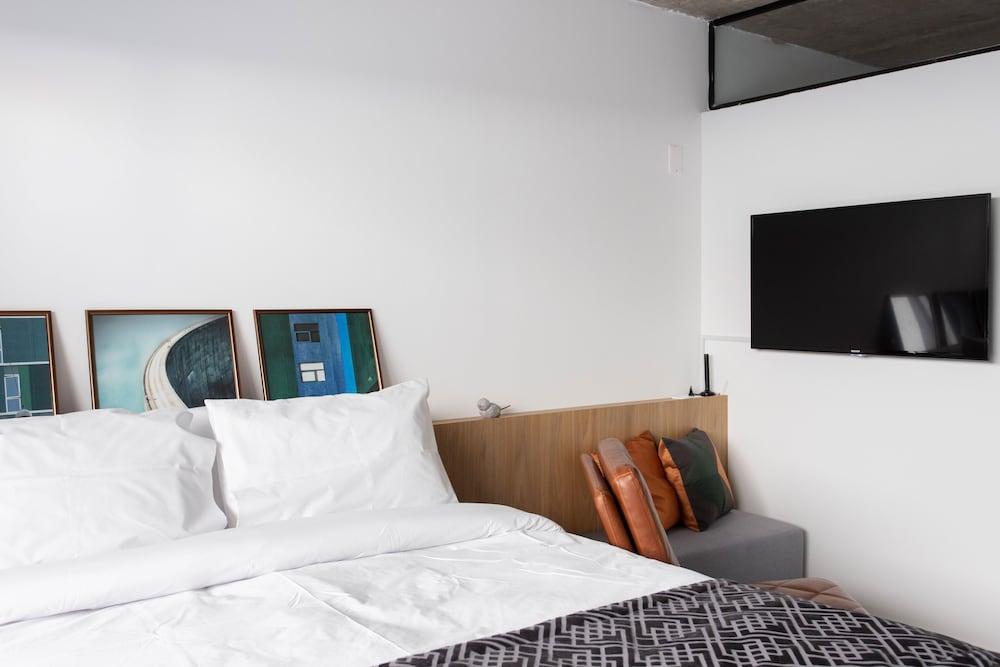 Charlie Porto Alegre Praça 4