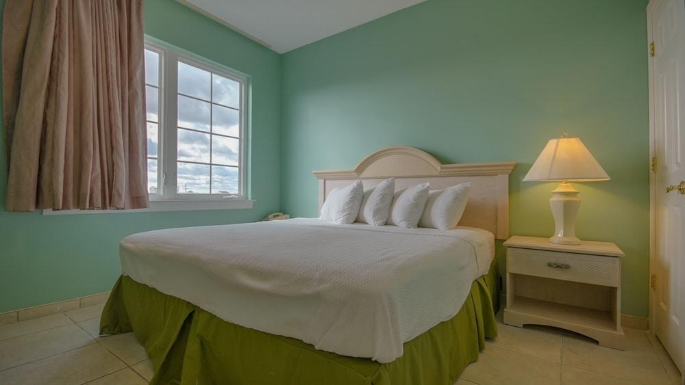 Americana Princess Suites and Condos