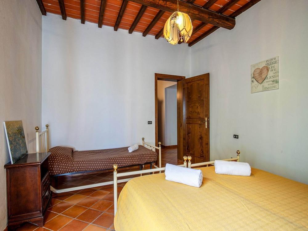 Montaione Harmony: Lodging