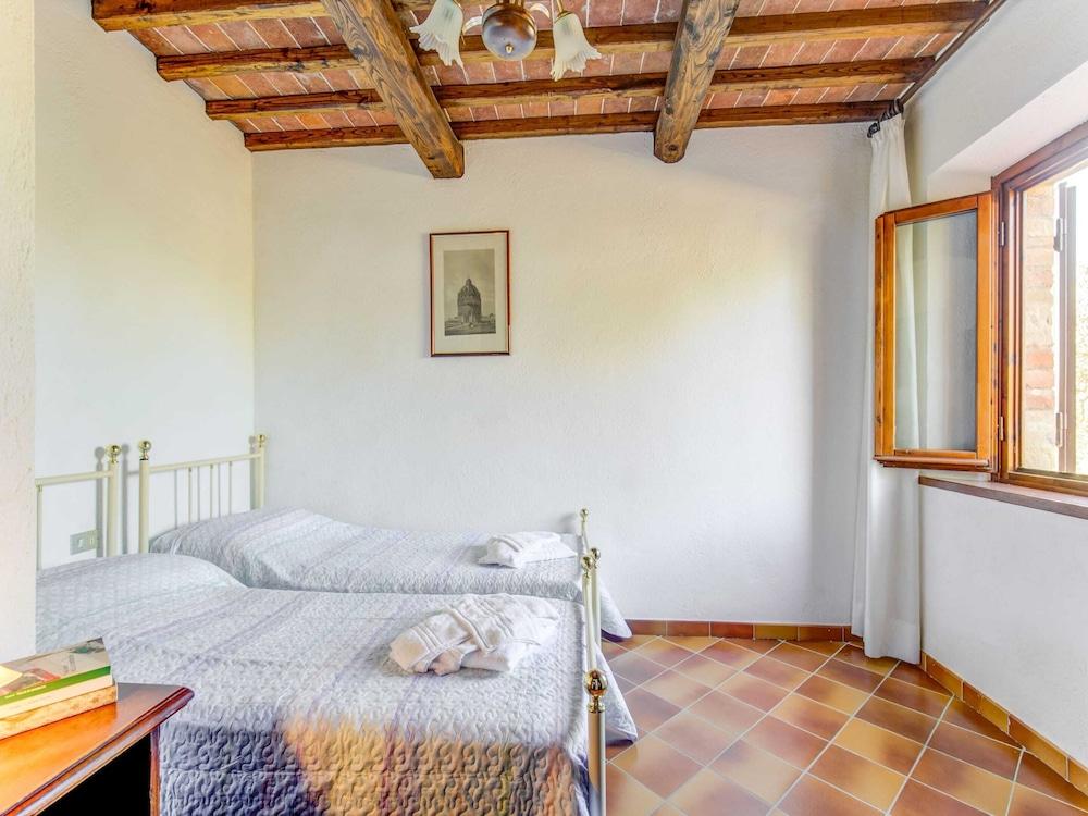 Sun-kissed Apartment With Garden