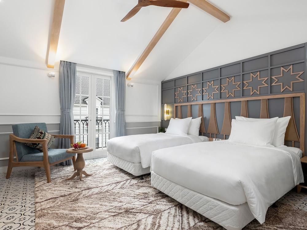 Golden Sun Hotel - Mangden