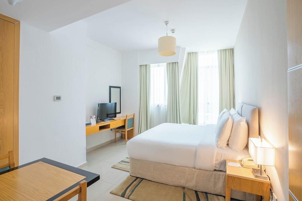 Grand Heights Dubai Hotel Apartments