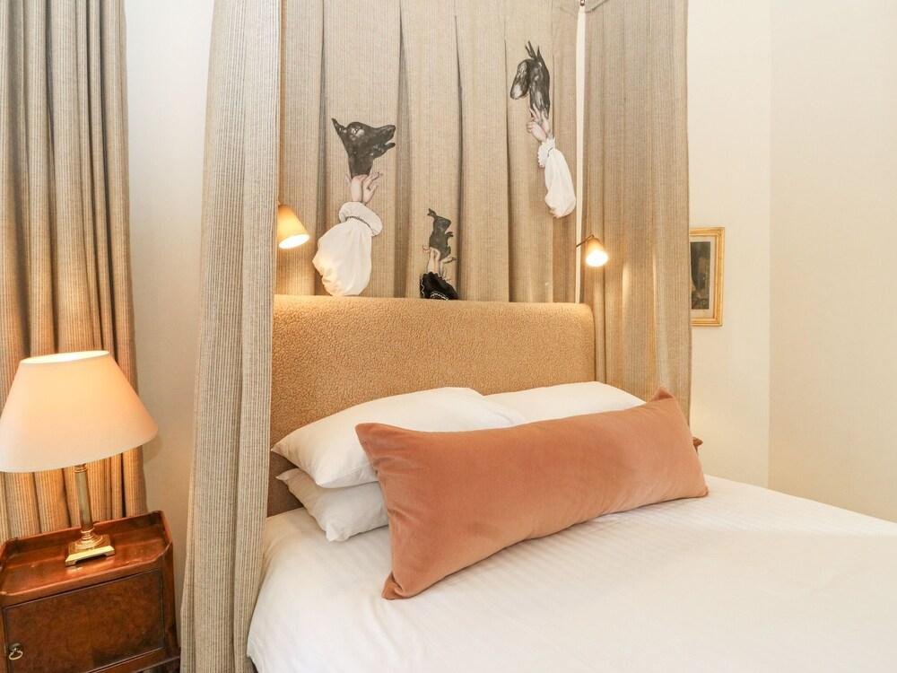 Derry - Mar Lodge Estate