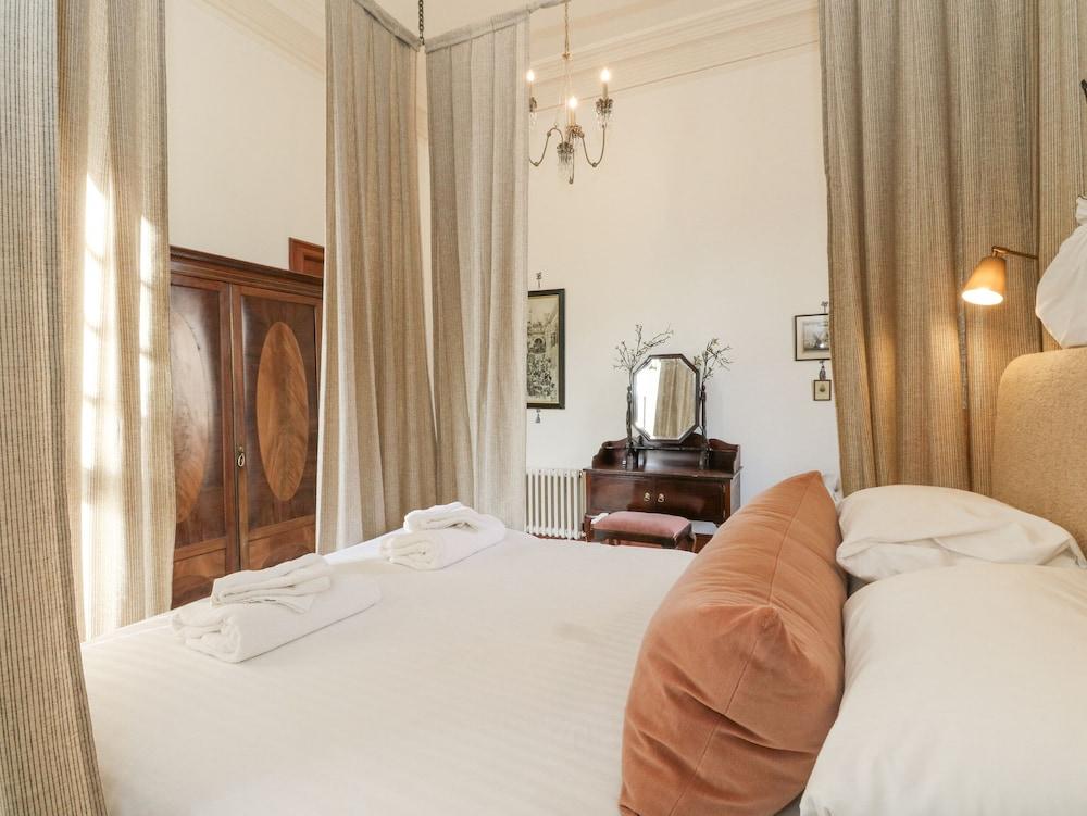 Derry - Mar Lodge Estate