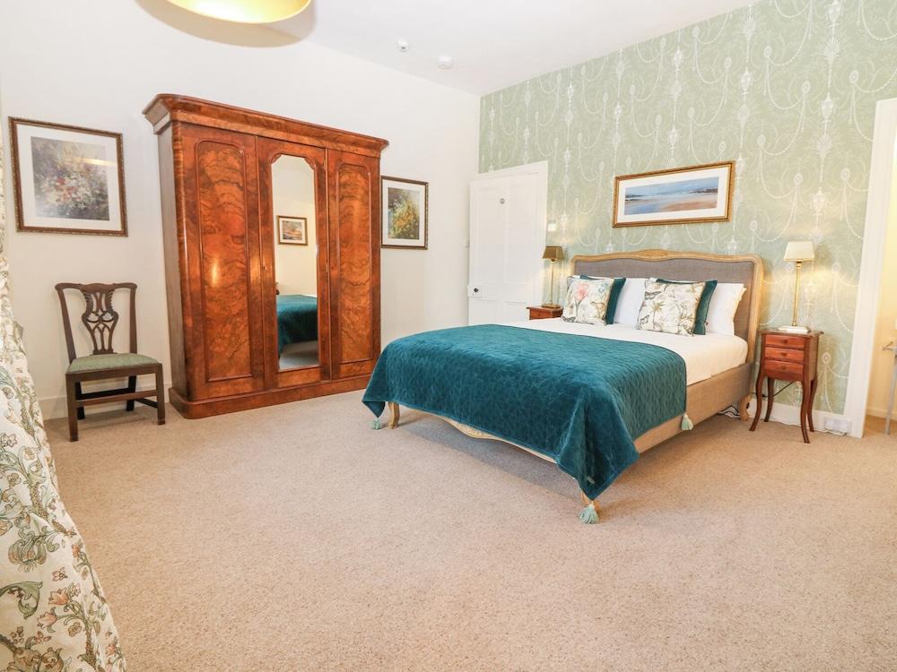 North Wing - Pitmedden Gardens