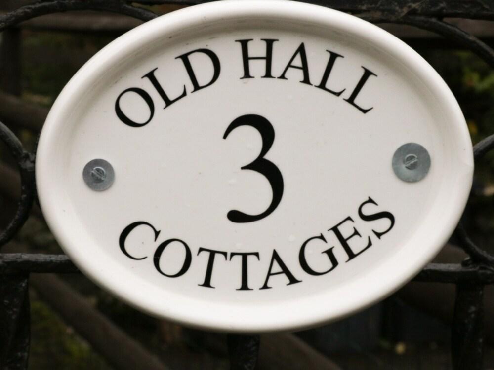 3 Old Hall Cottages