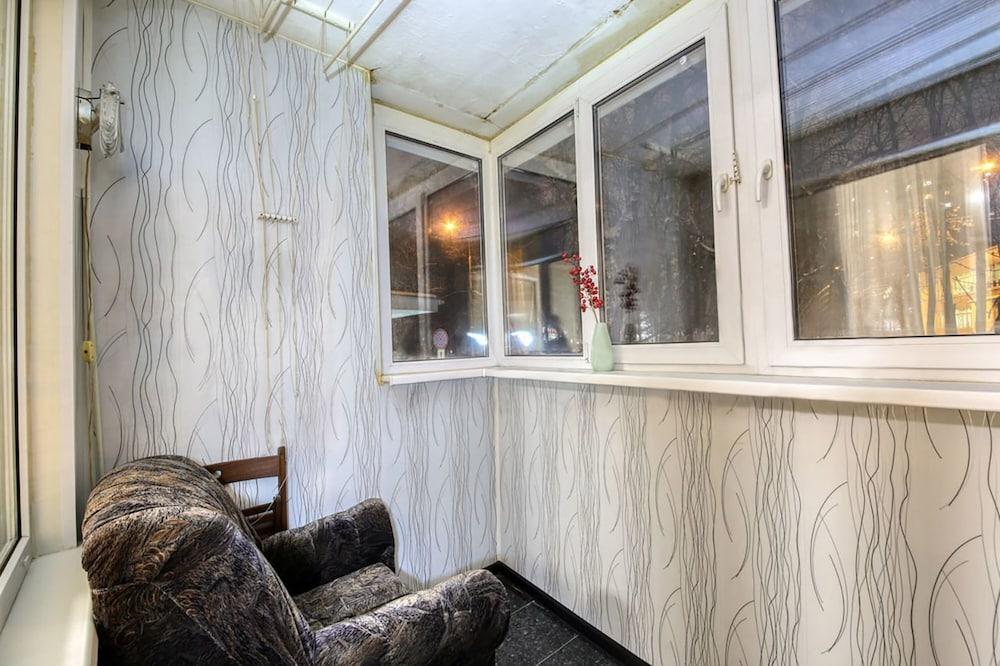 Apartment Hanaka Shipilovskiy 10