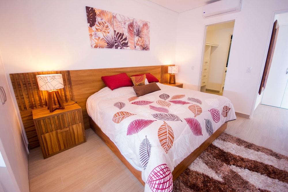 Real View Towers W305 by Casago