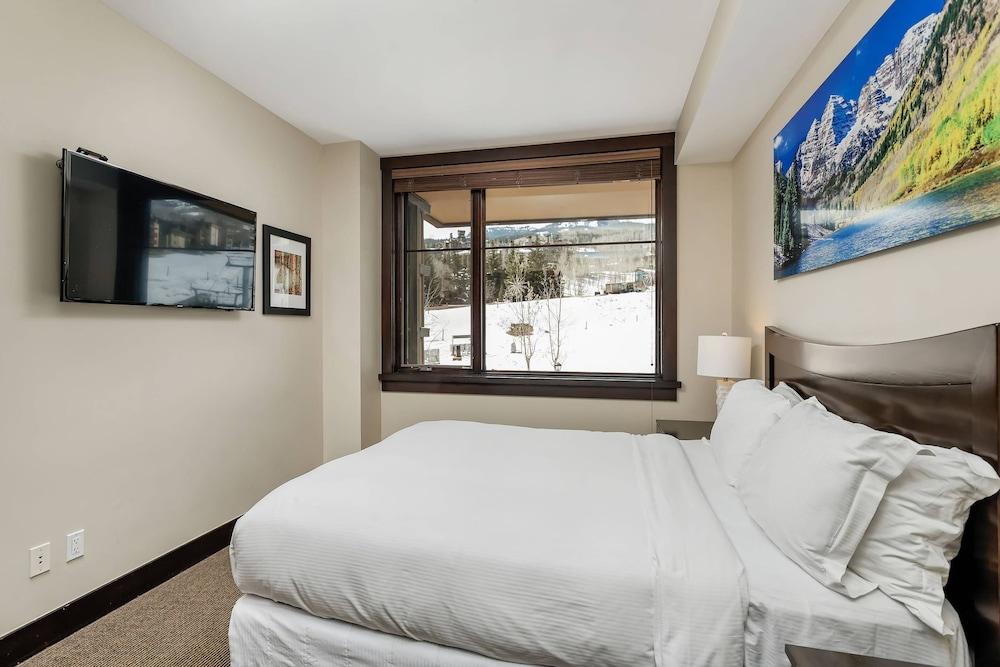 Hayden Lodge by iTrip Aspen Snowmass