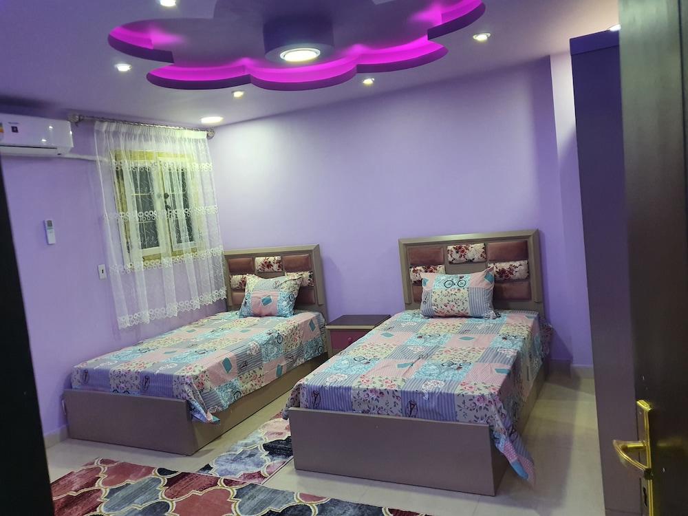 Lovely 3-bed Pyramids Viewapartment in Kafr Nassar