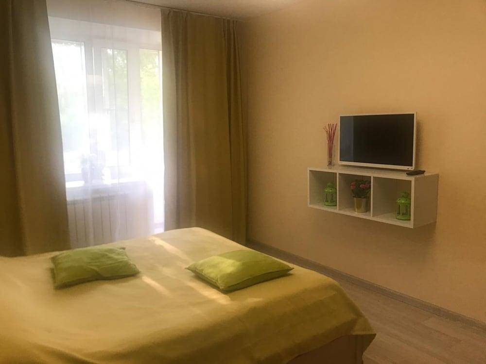 Apartment Hanaka Perovskaya 75