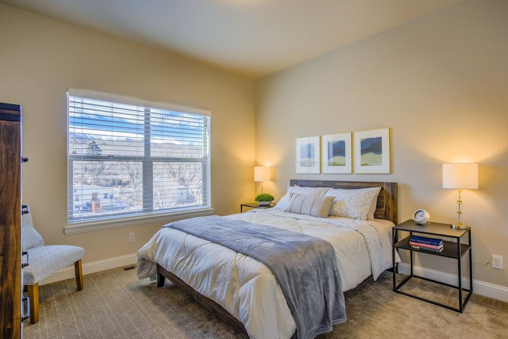 4BD Space & Flexibilitygreat Westside Location