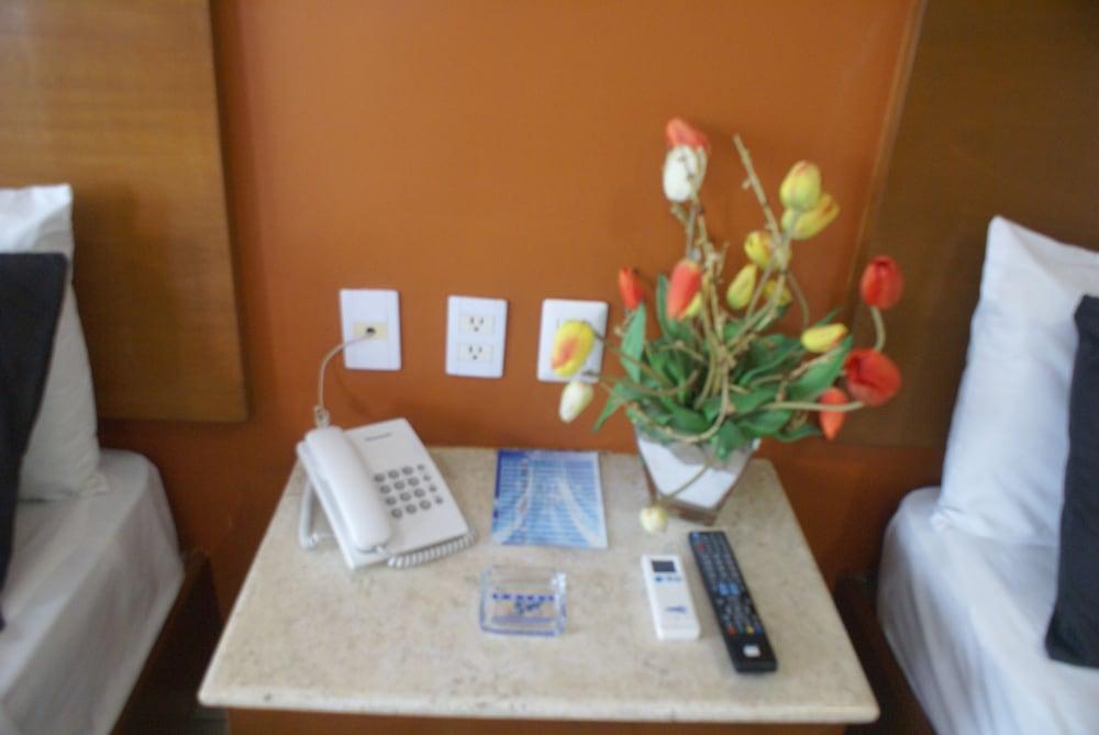 Hotel Arcos Aeropuerto