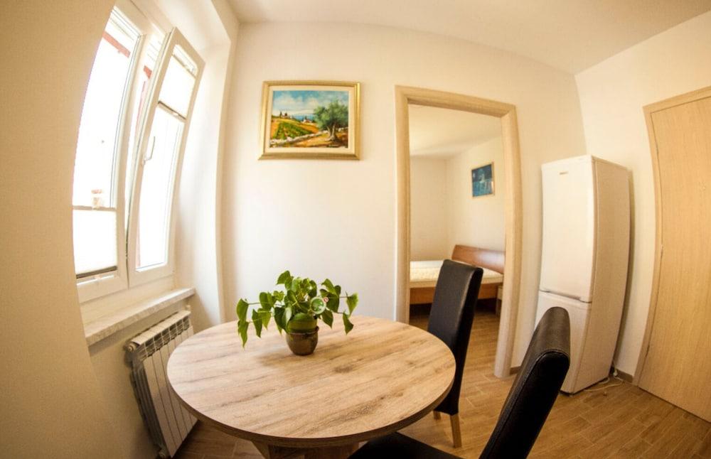 Apartment Port Next to the Beach