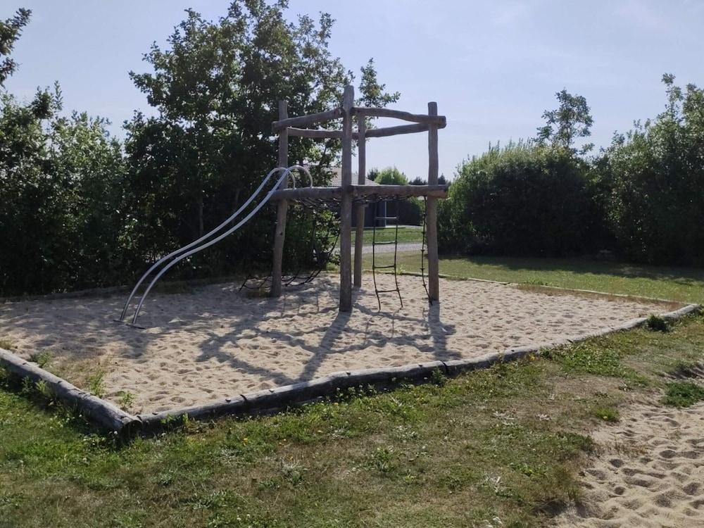 Tranquil Cottage With Spa and Sauna-by Traum