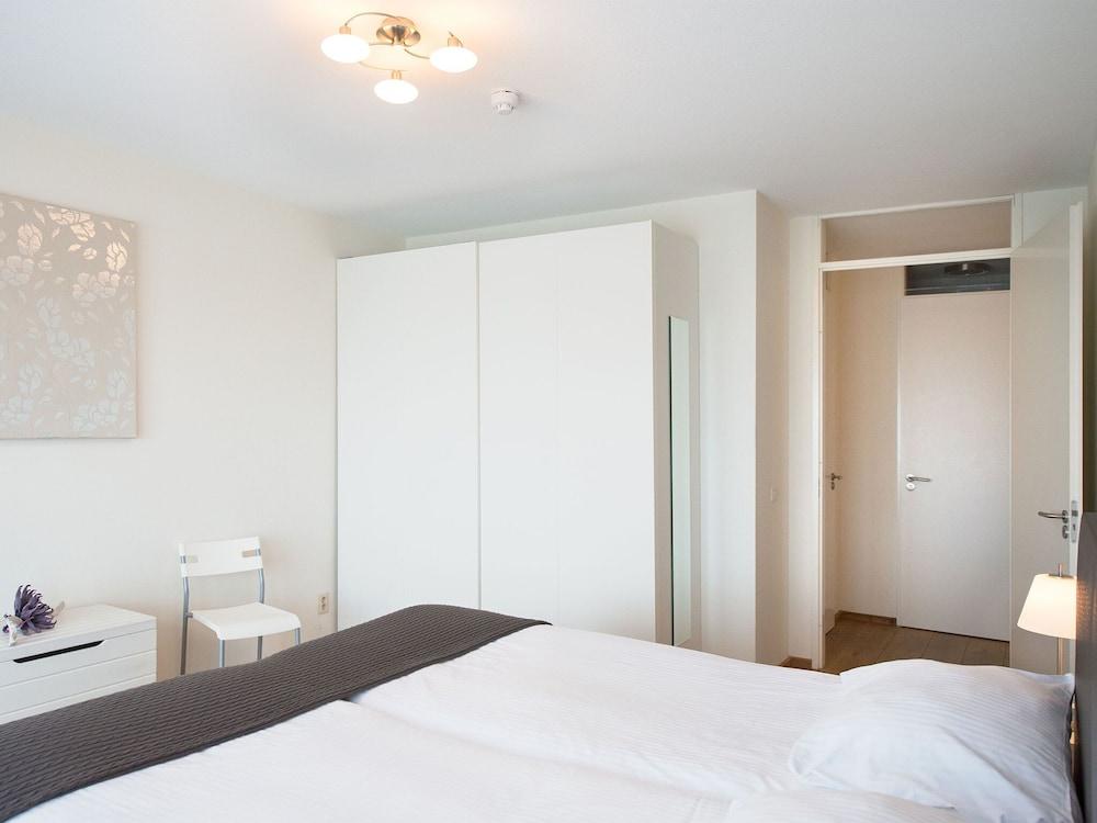 Luxury Apartment in Scheveningen Harbor