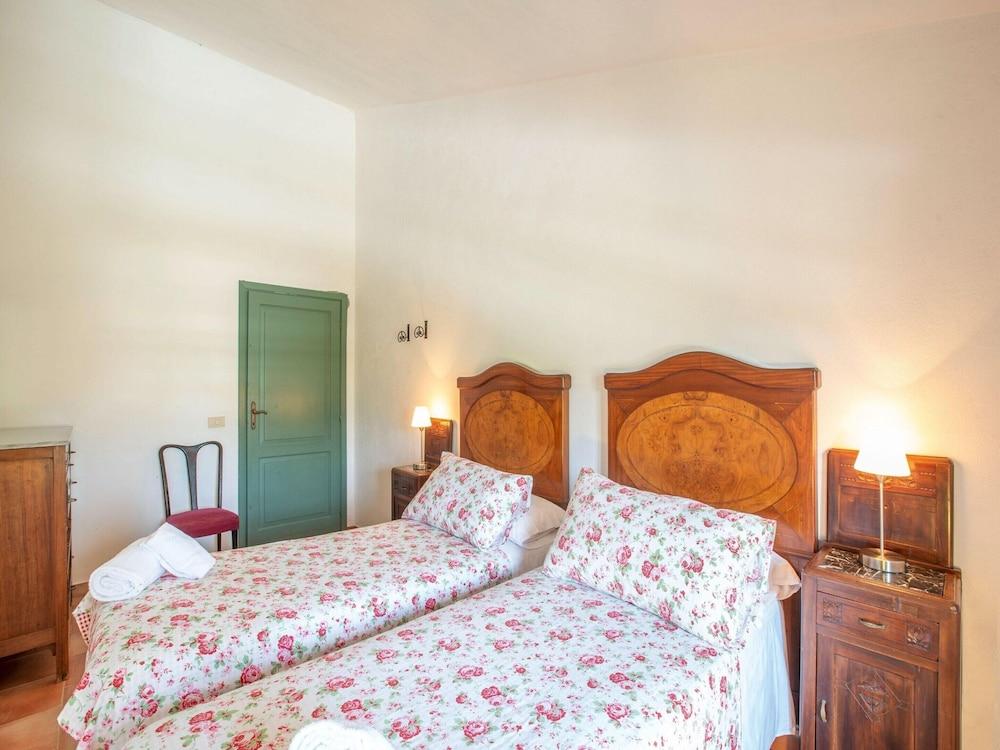 Apartment in Collesalvetti Near Pisa