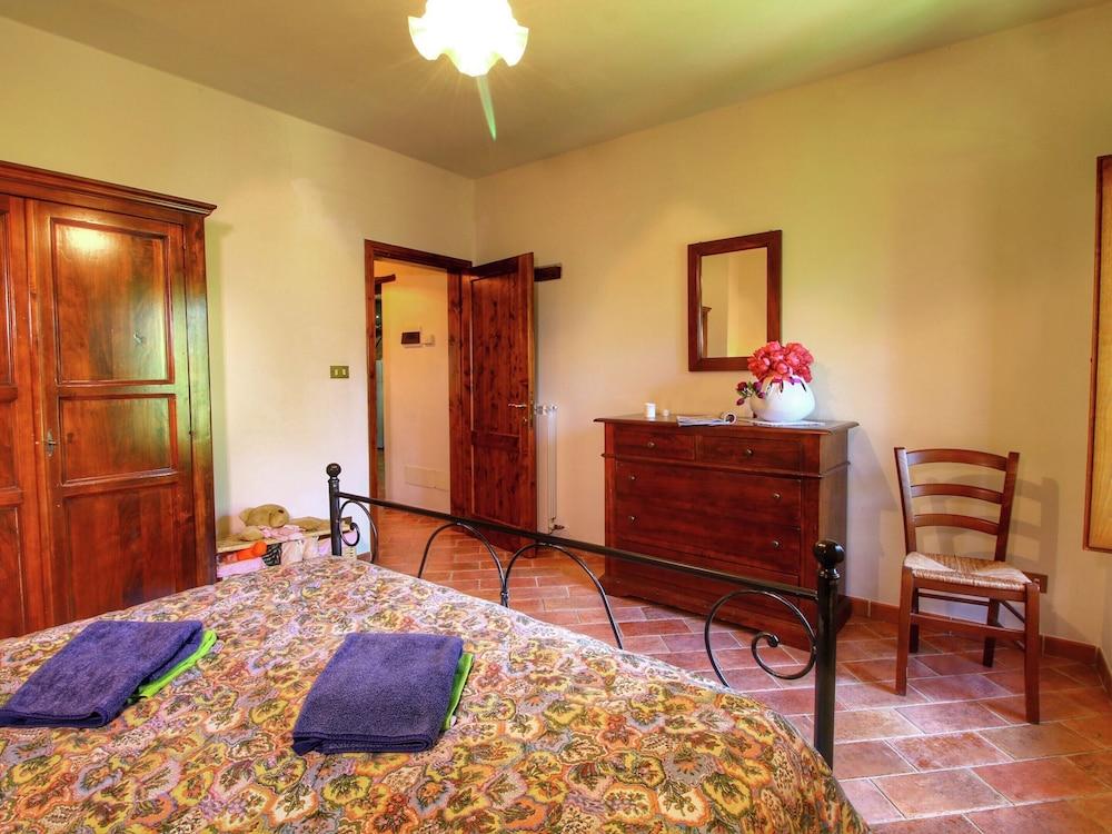 Striking Farmhouse, Ortignano