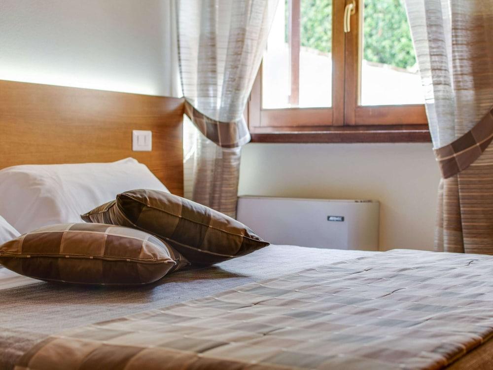 Family Escape With Pools and Sauna