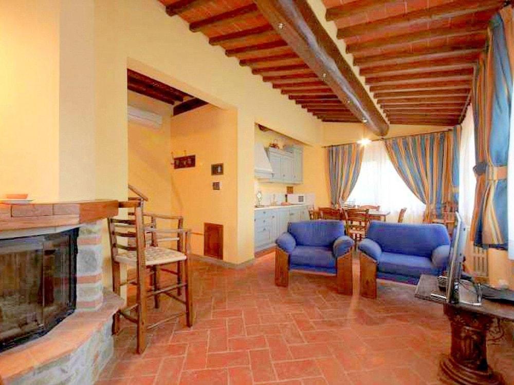 Cottage in Tuscany With Pool & Sauna