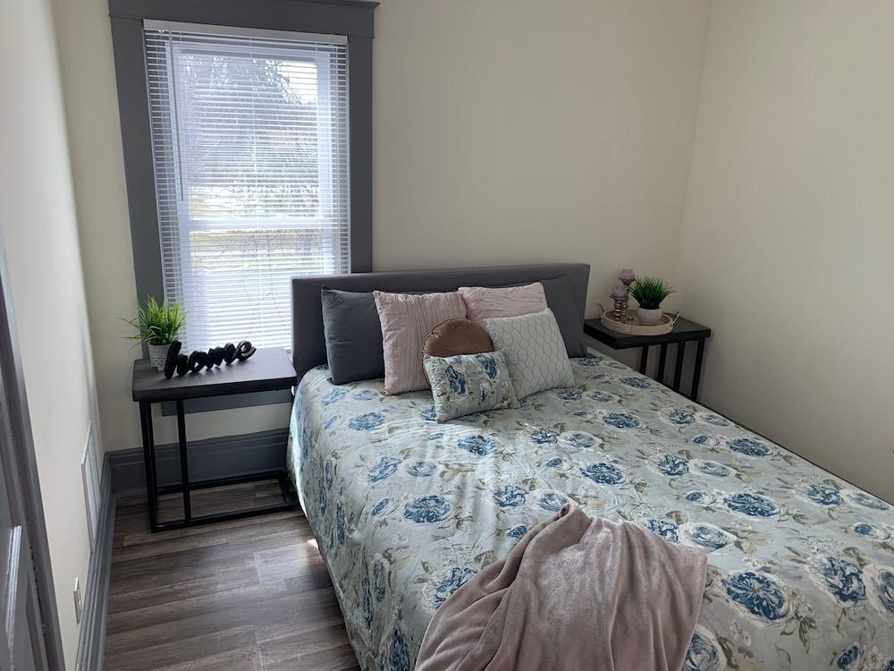 The Hennepin House-Private Yard &Parking