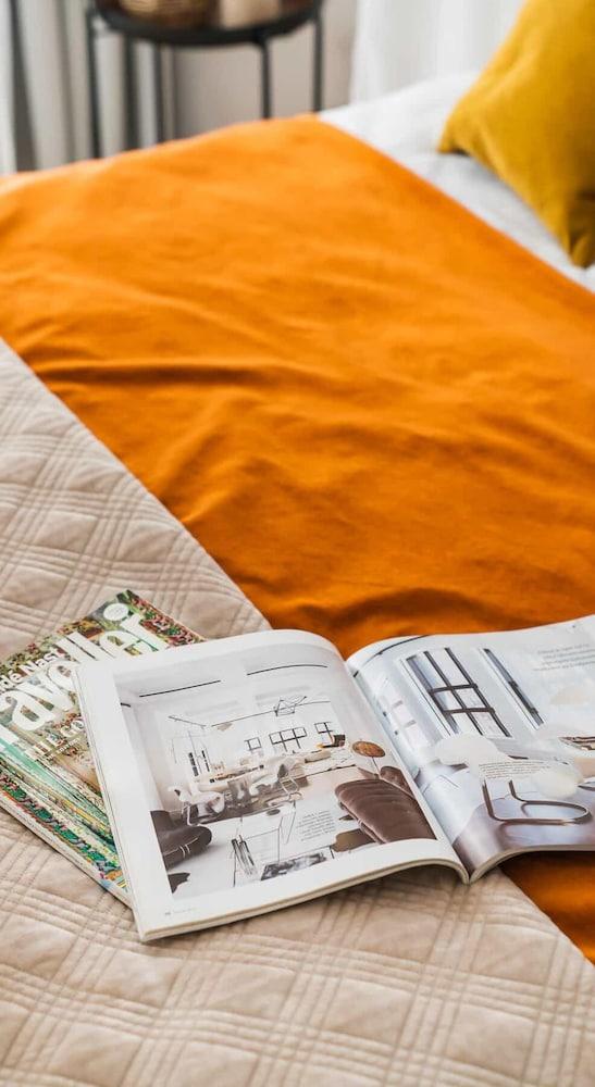 Ivory Apartment - LoftAffair