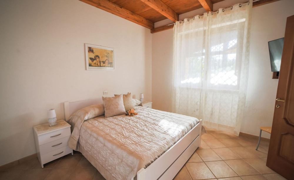 Villa Geraldina  con piscina