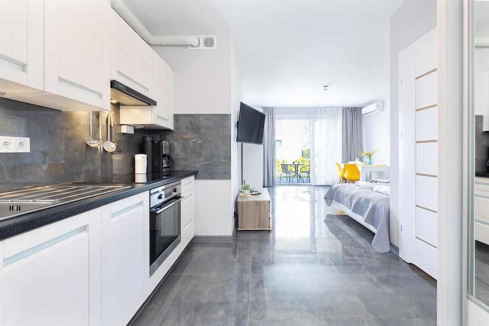 Paraiso Apartments by Renters