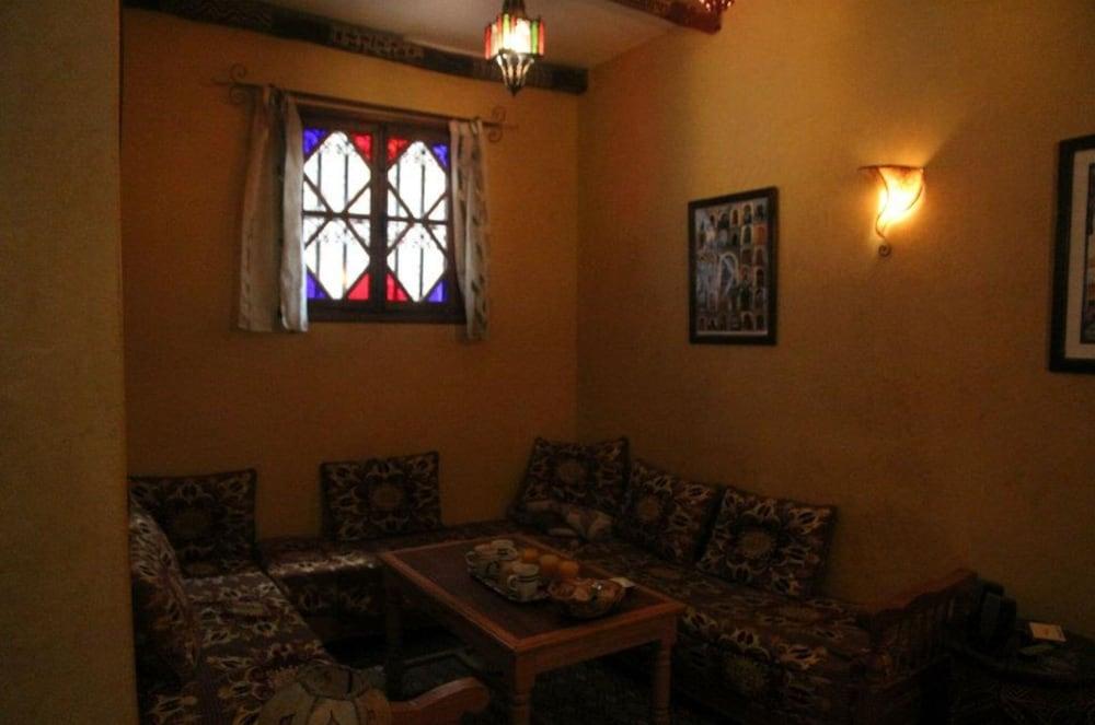 Room in Guest Room - We Look Forward to Welcoming you to our Home