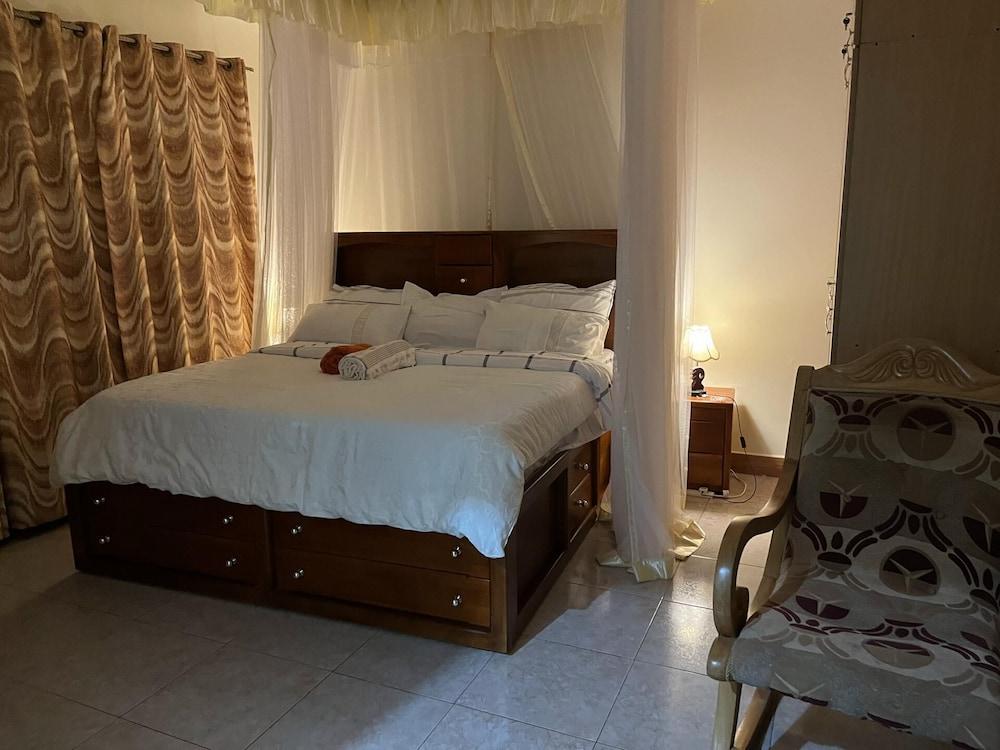 Captivating 3-bed Villa