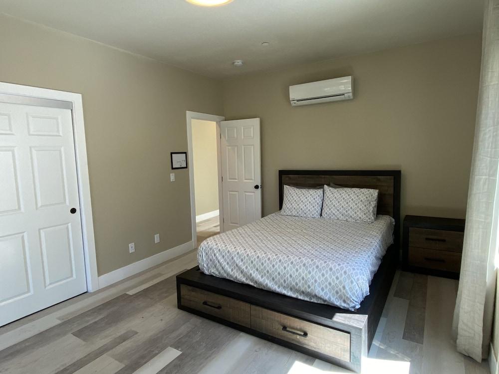 Yosemite's Pine Cove