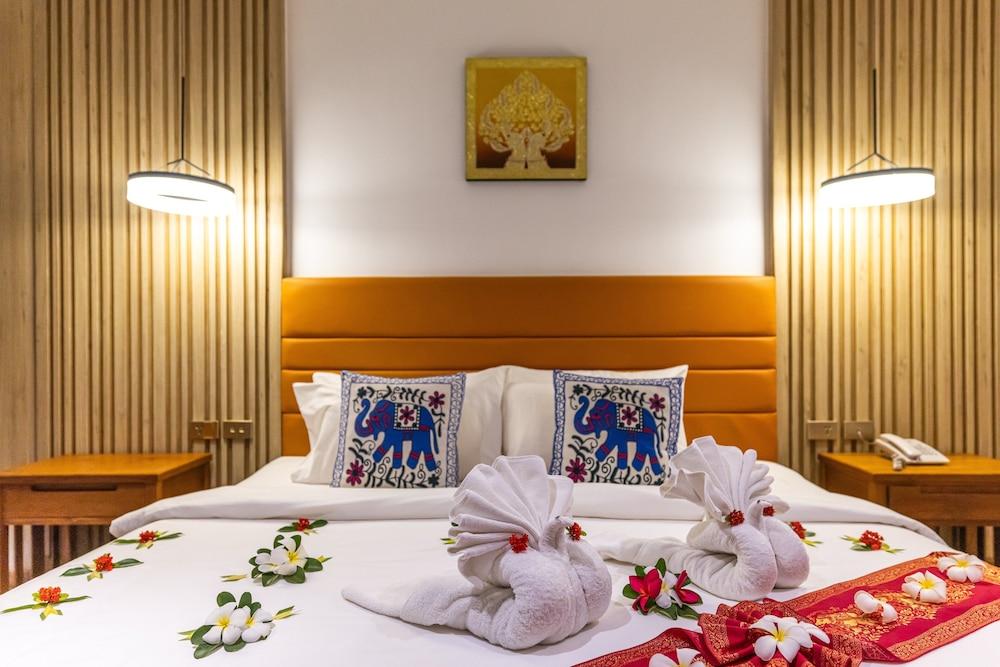 Royal Yao Yai Island Beach Resort -sha Extra Plus+