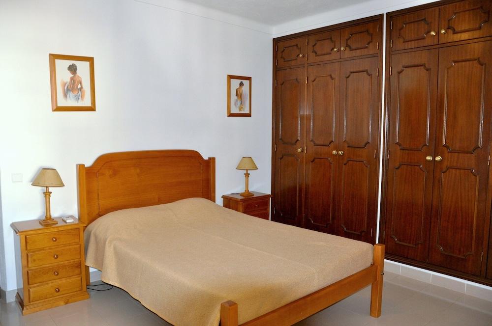 Villa in Vilamoura With Private Pool