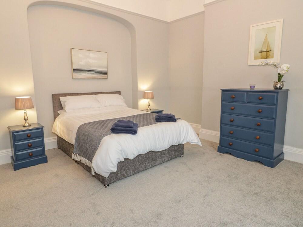 1 Tyn Y Caeau Apartment