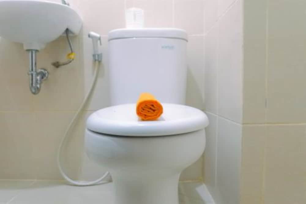 New Apartment Bale Hinggil by Eric