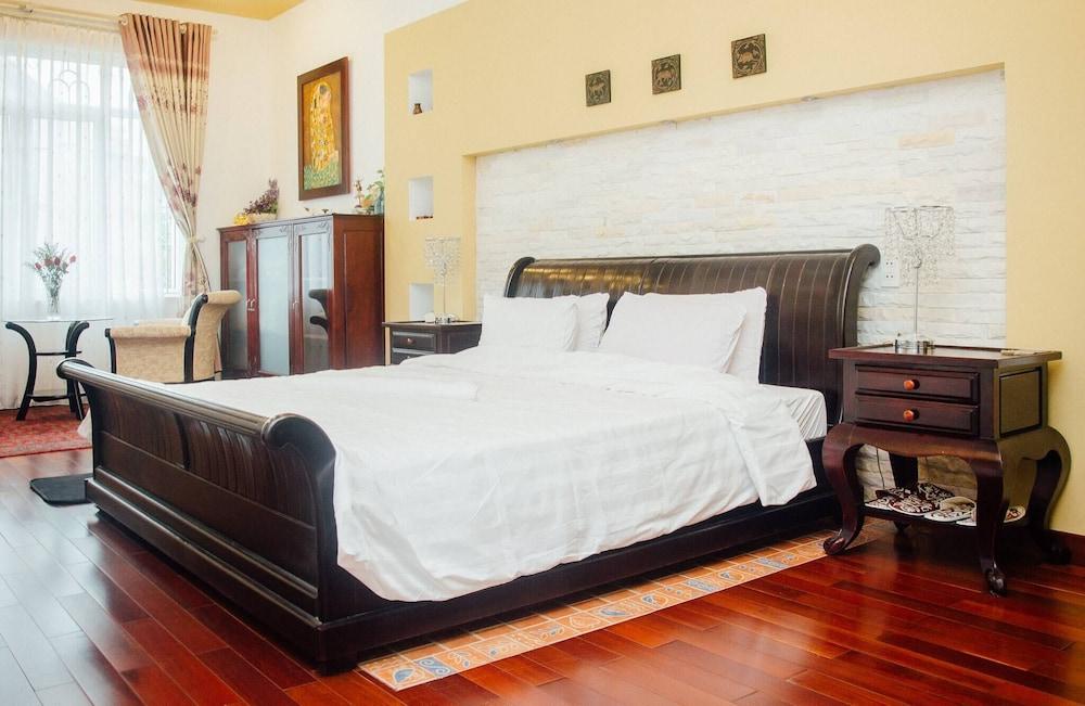 Hillside Homestay Hue - Mansion Room