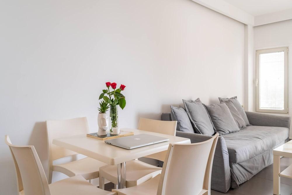 Top Tier Apartment with Swimming Pool