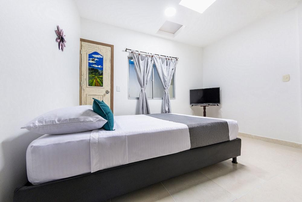 Ayenda Fundadores 1906