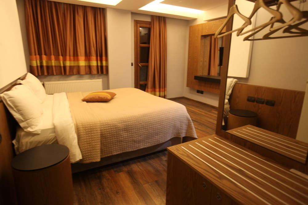 Llogora Tourist Village