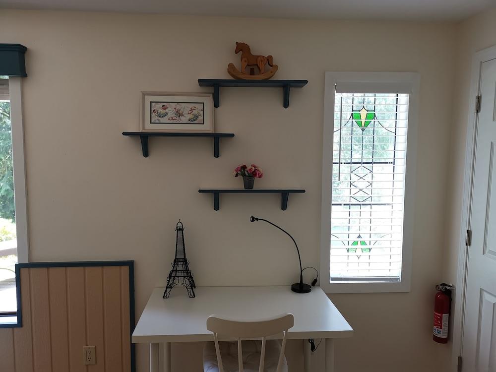 The 2 Forest Rooms--great For Family--and Views