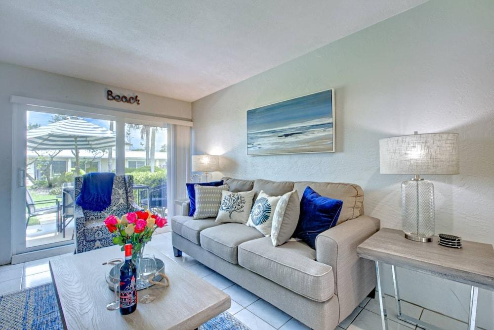 Jamaica Royale Beach Villa