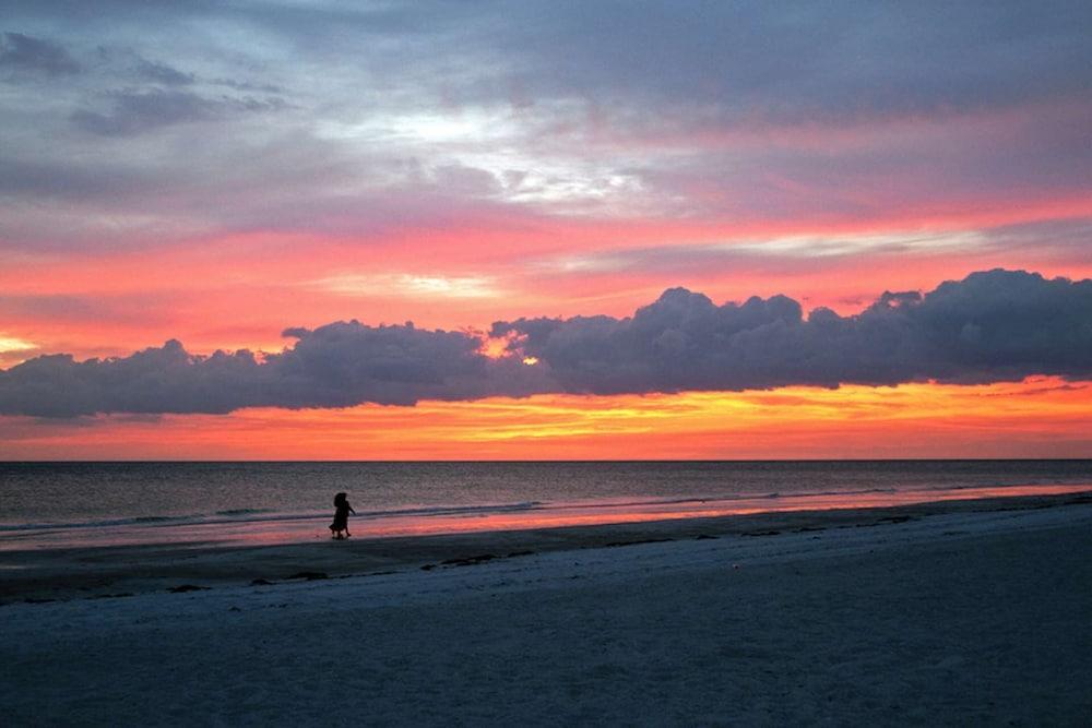 Pelican Gardens Villa 23