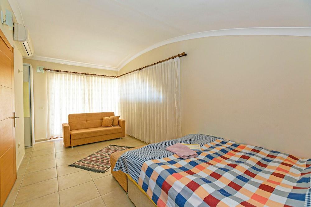 Paradise Town Villa Daisy