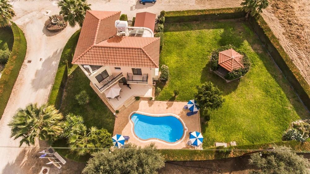 Villa Georgios Large Private Pool Walk to Beach Sea Views A C Wifi Eco-friendly - 2503
