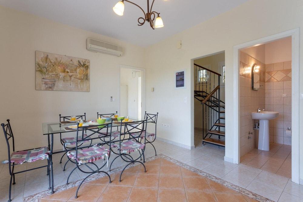 Skala Villa Yellow Large Private Pool Walk to Beach Sea Views A C Wifi - 2826