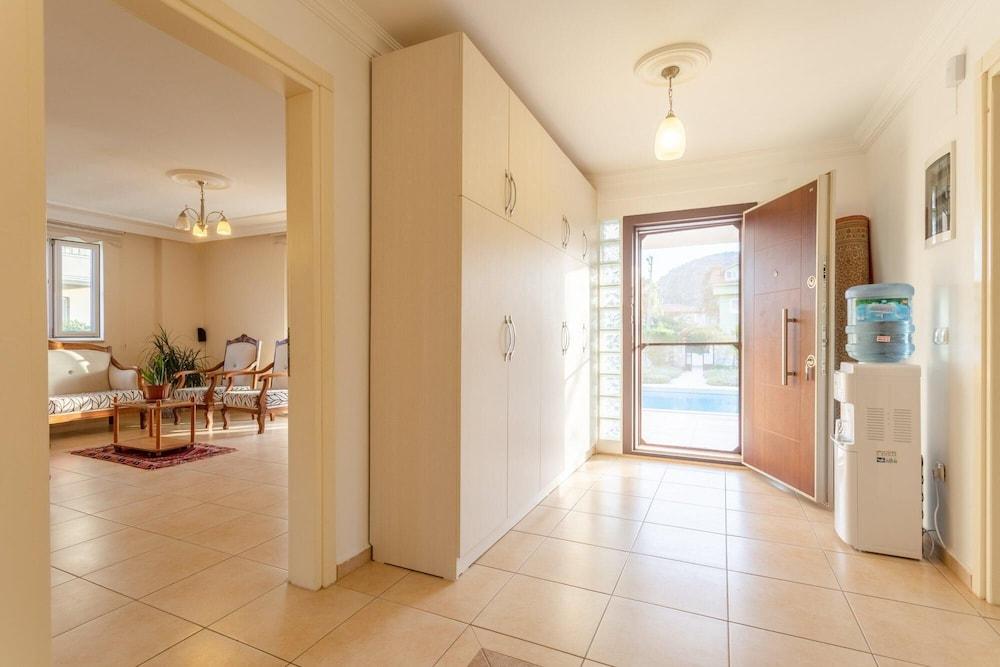 Villa Kubra Large Private Pool A C Wifi Car Not Required - 3162