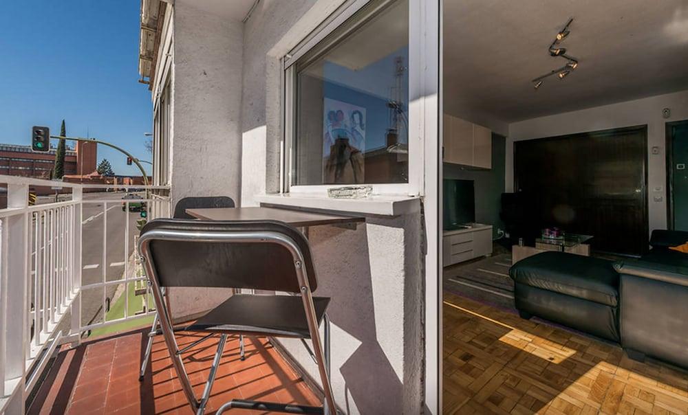 Modern and Comfortable Madrid Flat
