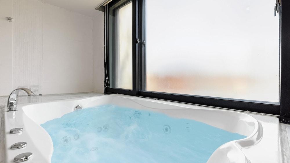 Gapyeong Rondavill Pension