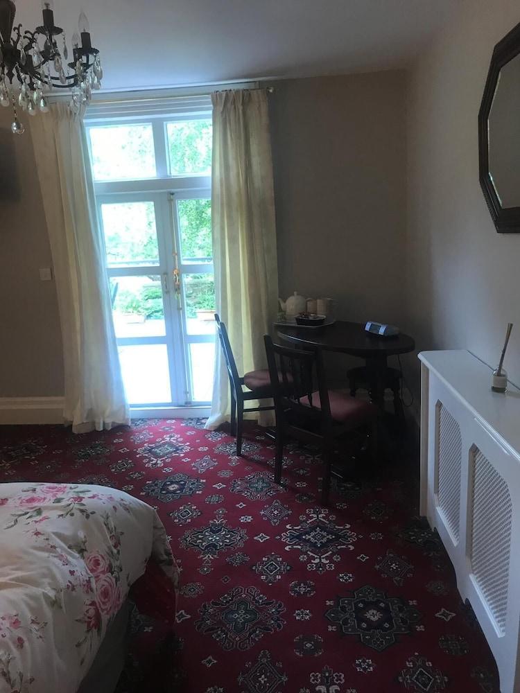 Beautiful Garden Double Room With Private Access