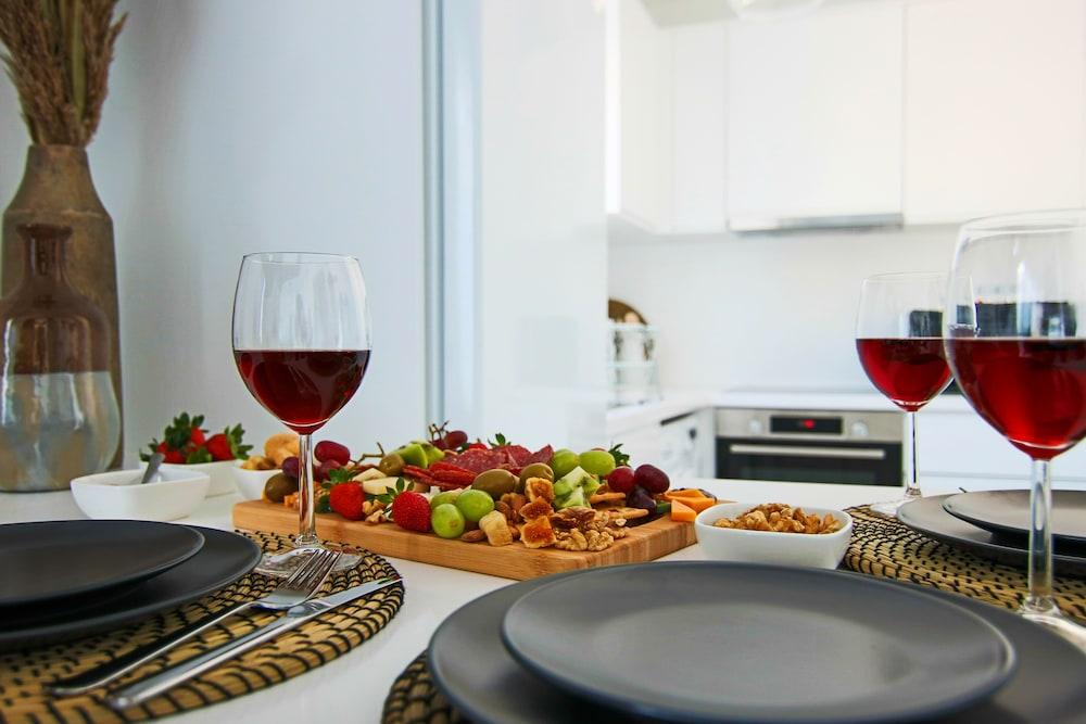 Phaedrus Living: Seaside Luxury Flat Lighthouse 62